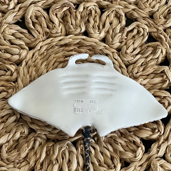 Barcino Colorful Mosaic Manta Ray Decor NIB - Picture 3 of 4